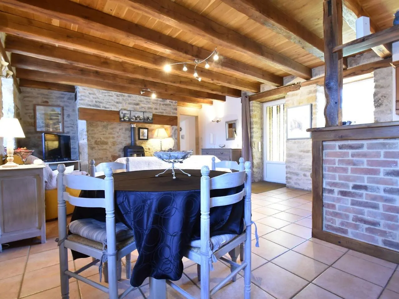 Modern Holiday Home With Pool In Gramat France
